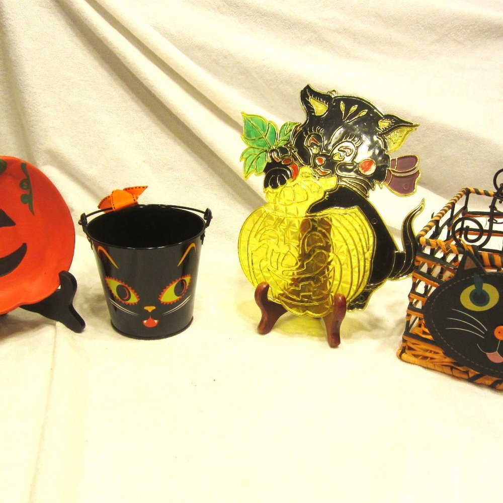 HALLOWEEN DECOR, SET OF 4, CUTE HALLOWEEN ITEMS